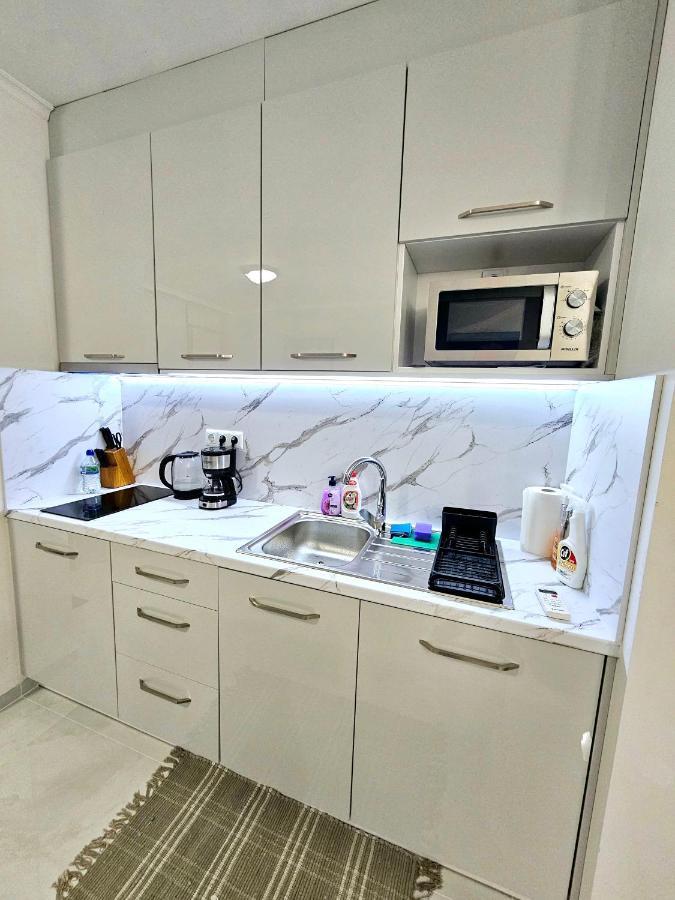 Studio Apartment With Balcony 300M From Beach Sunny Beach Ngoại thất bức ảnh