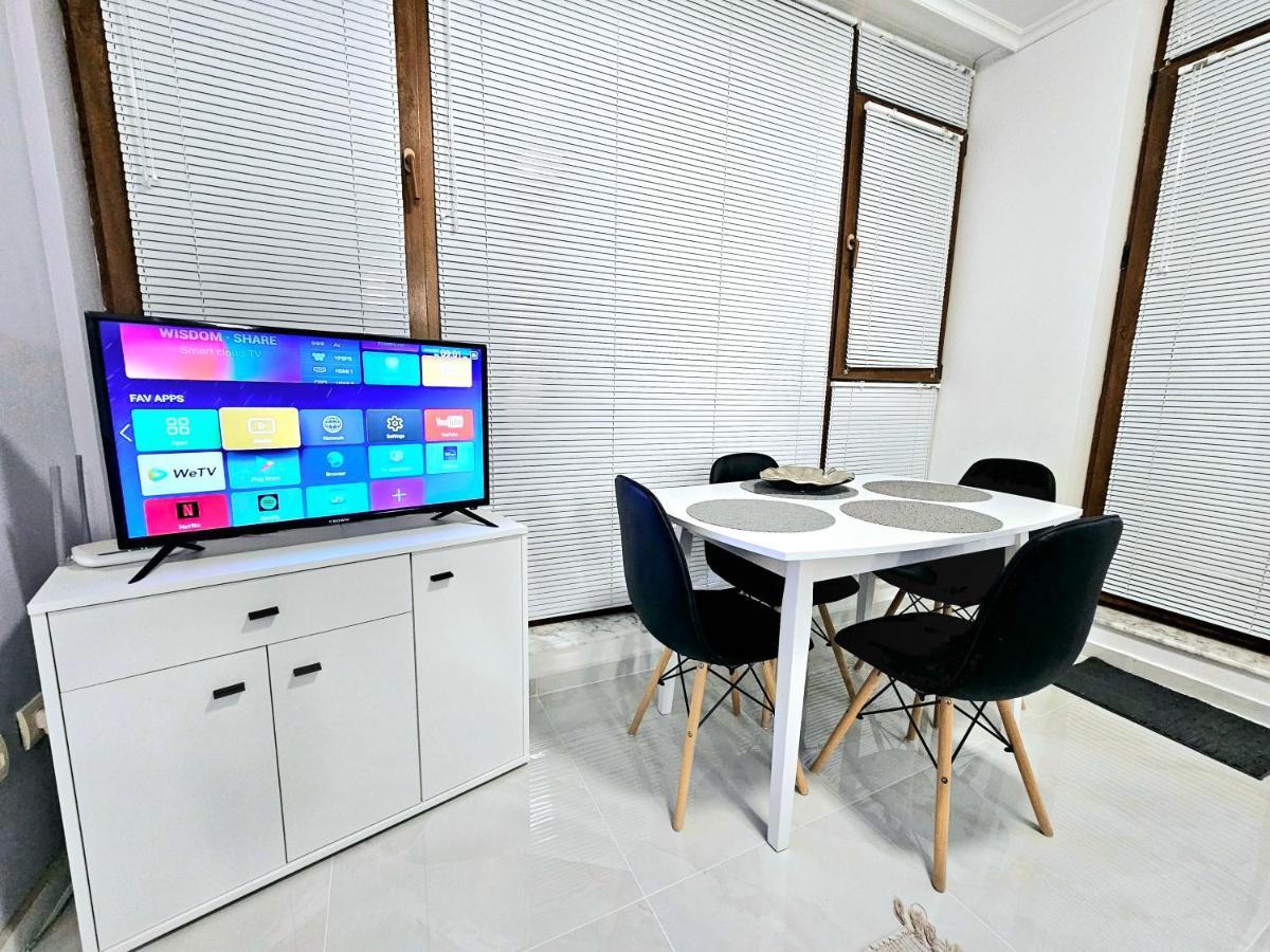 Studio Apartment With Balcony 300M From Beach Sunny Beach Ngoại thất bức ảnh