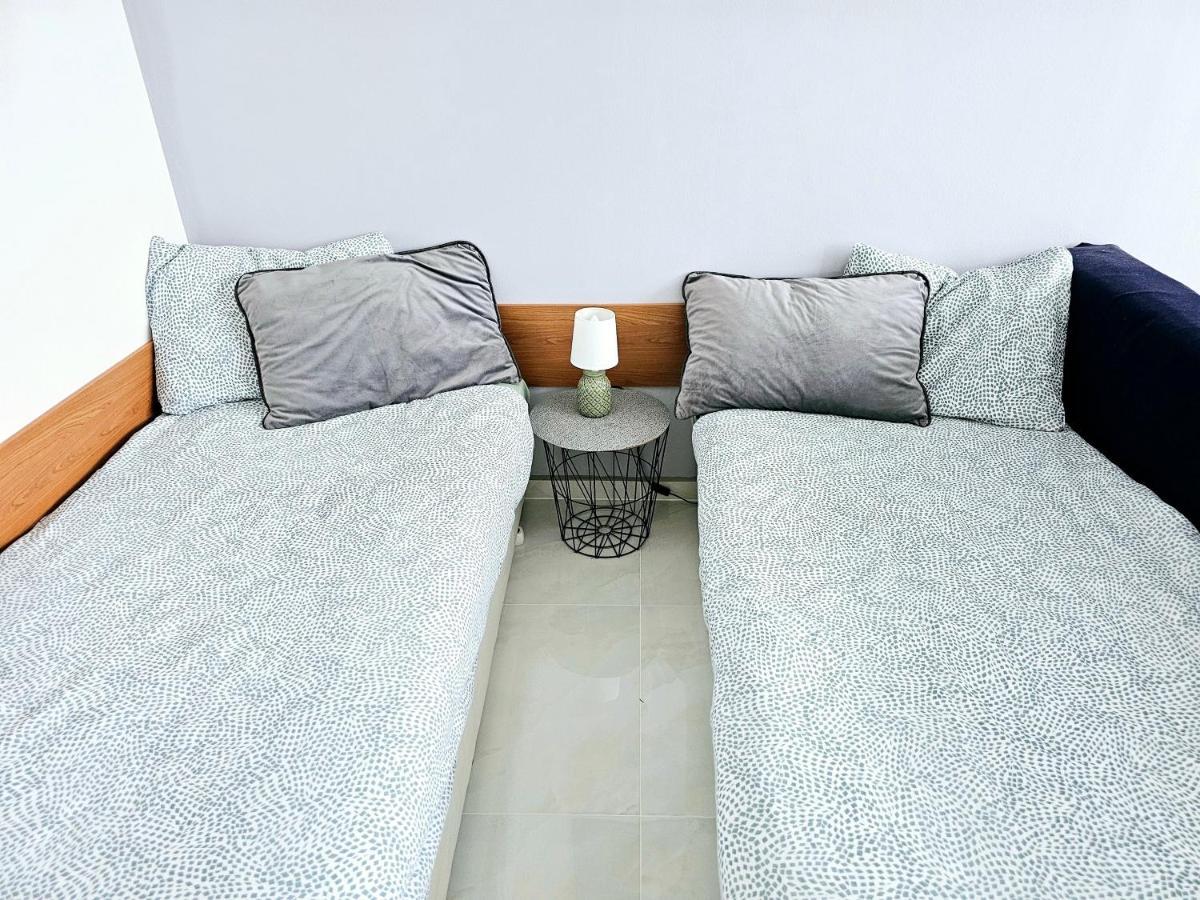 Studio Apartment With Balcony 300M From Beach Sunny Beach Ngoại thất bức ảnh